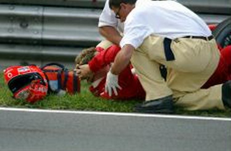 Schumacher forulykkede med 340 km/t, men slap uskadt. - Foto: AP 