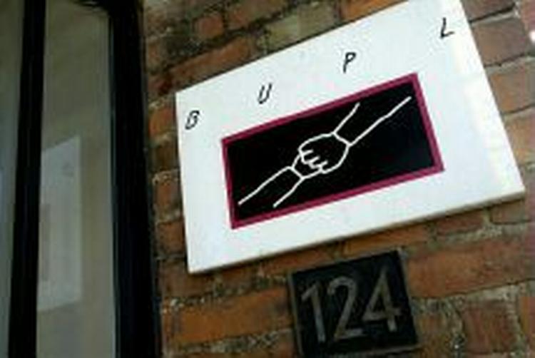 BUPL har længe haft et håndtryk som symbol. Nu er det slut med de gyldne af slagsen. - Foto: Thomas Borberg 