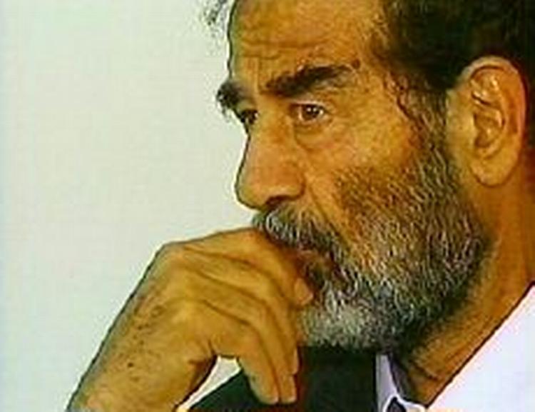 Saddam Hussein blev taget til fange i Tikrit i december. - Foto: AP 