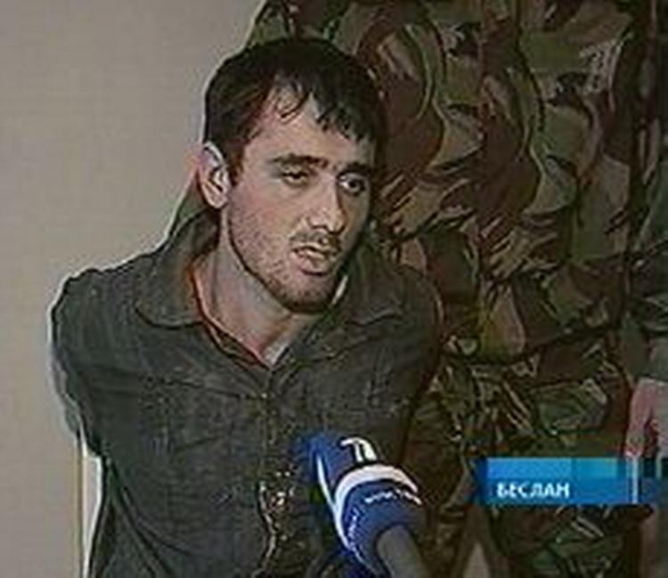 Den fremviste gidseltager blev ikke identificeret. -Foto: AP 