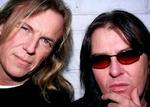 Ronnie Atkins og Ken Hammer fra Pretty Maids spiller op til The Rocks åbning - sammen med Dario Campeotto. Foto: Toke Hage 