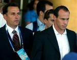 Kostas Kenteris (th) i selskab med sin advokat. - Arkivfoto: AP 