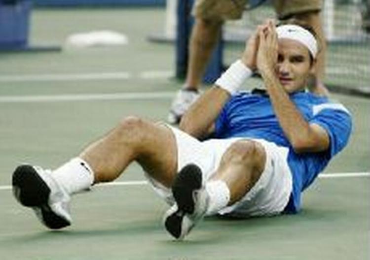 En jublende Federer efter sejren. - Foto: AP 