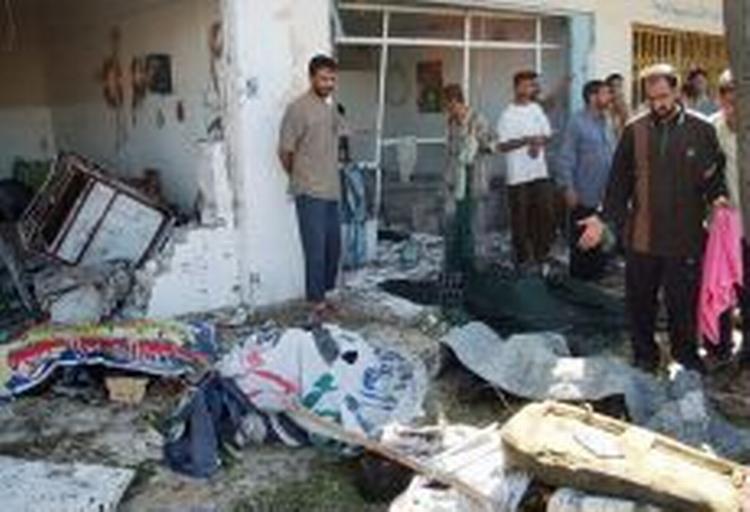 Endnu en gang blev Haifa Street i Bagdad ramt. - Foto: AP 