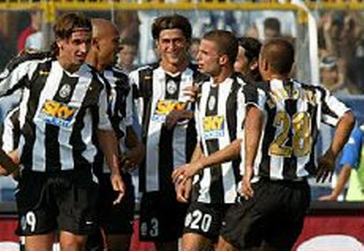 Zlatan Ibrahimovic fik en kanondebut for Juventus i weekenden og scorede et enkelt mål i 3-0-sejren på udebane. - Foto: AP 
