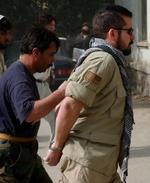 48-årige Jonathan Idema ankommer til retten i Kabul. - Foto: AP 