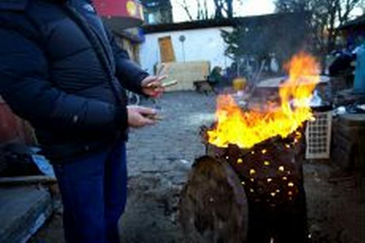 Det var kun muligt for pusherne på Christiania at sælge deres hash, fordi et vagtværn beskyttede dem mod politiet. - Arkivfoto: Thomas Sjørup 