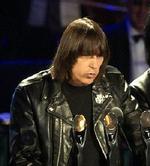Johnny Ramone ved Ramones optagelse i Rock and Roll Hall of Fame i New York. - Foto: AP 