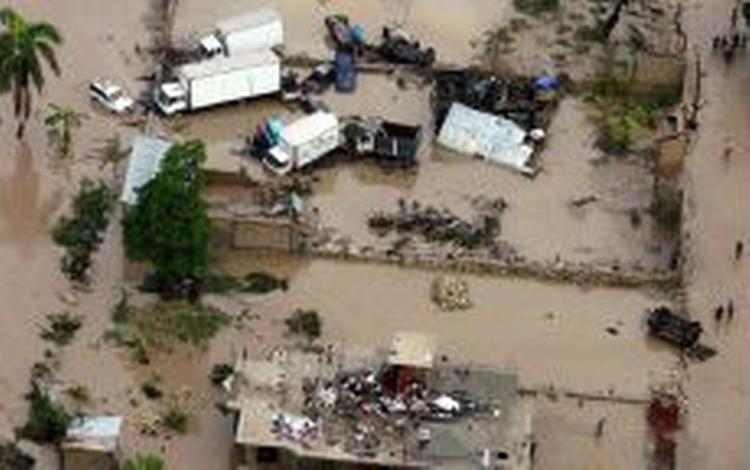 Indbyggerne i byen Gonaives er blevet hårdt ramt af oversvømmelser. - Foto: AP 