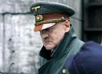 Den schweiziske skuespiller Bruno Ganz spiller Hitler i filmen ' Der Untergang', som mange tyskere strømmer til for at se. - Foto fra filmen 