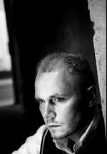 Forfatteren Morti Vizki er død. - Foto: Martin Zakora 