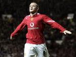 Så I det? Teenageren Rooney er den nye yndling på Old Trafford efter tre mål mod Fenerbache. - Foto: AP 