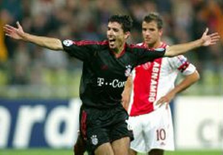 Roy Maakay var ikke venligt stemt overfor sine landsmænd. Tre gange nettede hollænderen mod Ajax. - Foto: AP 
