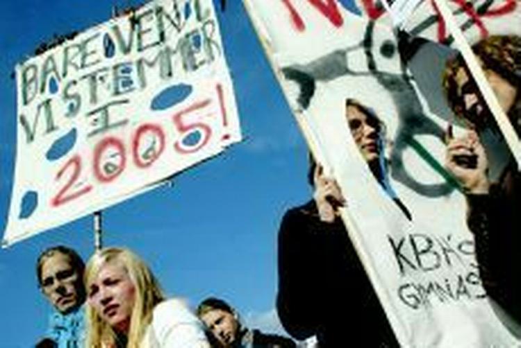 Gymnasieleverne har tidligere demonstreret mod nedskæringer på uddannelsesområdet. - Arkivfoto: Peter Hove Olesen 