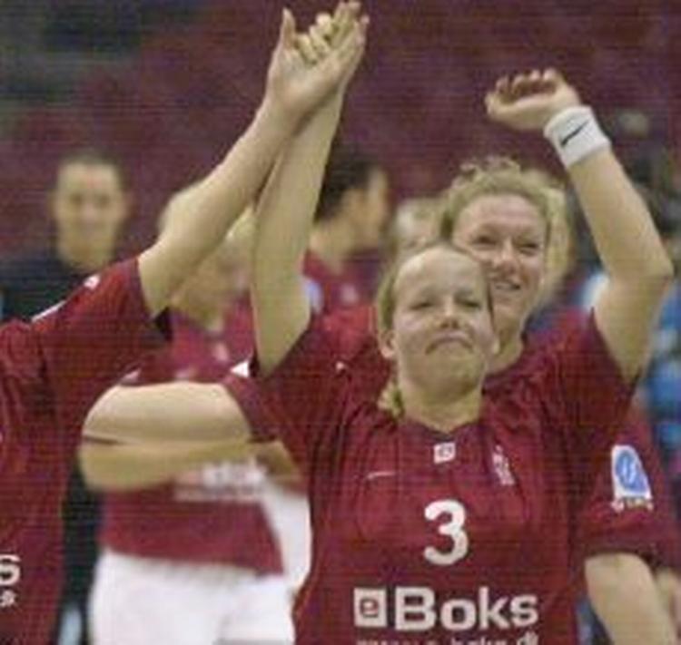 Louise Pedersen har takket nej til muligheden for igen at juble med landsholdet. - Arkivfoto: Kim Agersten 
