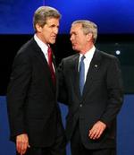 John Kerry og præsident George W. Bush kan se frem til yderligere to direkte tv-debatter. - Foto: AP 