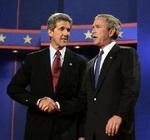 På fredag mødes Bush og Kerry til en ny dyst foran kameraerne. - Foto: AP 