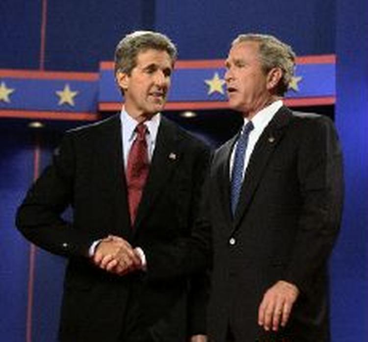 John Kerry havde en god aften under den første tv-debat mod George W. Bush. Efterfølgende offentliggjorde den republikansk orienterede tv- station Fox News en artikle med opdigtede Kerry citater. - Foto: AP 