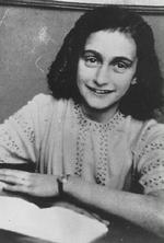 Anne Frank døde i tysk koncentrationslejr. Havde hun overlevet kunne hun været blevet 75 år i sommeren 2004. - Arkivfoto: AP 