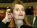 Den 57-årige Jelinek var ikke på forhånd nævnt blandt favoritterne. Et af hendes teaterstykker blev i foråret sat op i København. - Foto: AP 