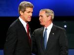 Bush og Kerry mødes natten til torsdag i den sidste af tre direkte tv-debatter. - Foto: AP 