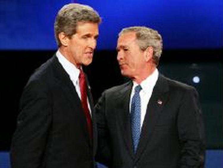 Bush og Kerry mødes natten til torsdag i den sidste af tre direkte tv-debatter. - Foto: AP 