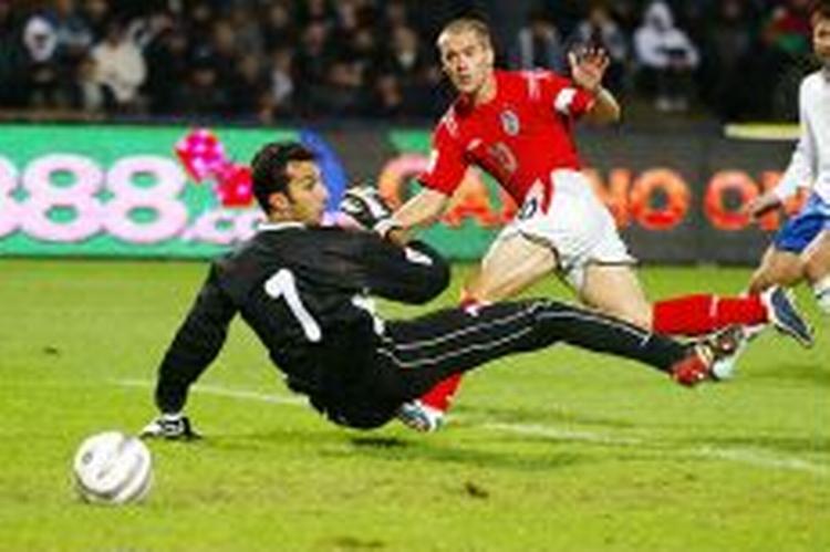 Michael Owen sikrede England sejren. - Foto: AP 