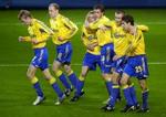 Brøndbyspillerne jubler efter Kahlenbergs mål til 1-0. - Foto: Jens Dresling 