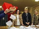 Stemmeoptælling i hovedstaden Minsk. - Foto: AP 