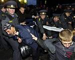 Politiet slog hårdt til mod de fortsatte demonstrationer, men mange unge gik alligevel på gaden.   Foto: Vasily Fedosenko 