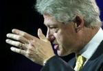 Det er kun syv uger siden Bill Clinton fik en firedobbelt bypass-operation. - Foto: AP 