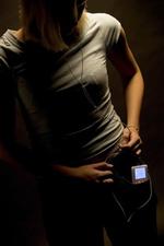 iPods blændende enkelhed har bestemt hjulpet den lille musikafspiller til kultstatus blandt unge. Og så er den lige til at putte i lommen.   Foto: Peter Hove Olesen 