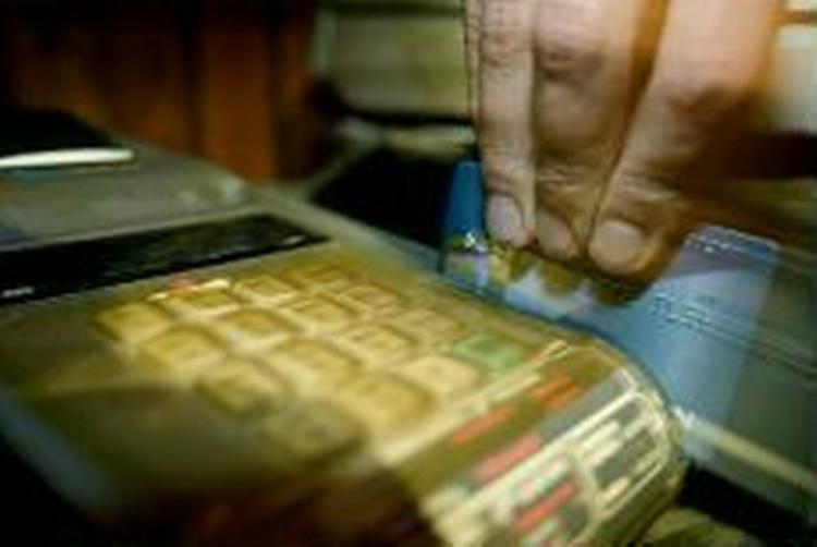 Nye terminaler til chipdankort lader vente på sig. - Arkivfoto: Linda Johansen 