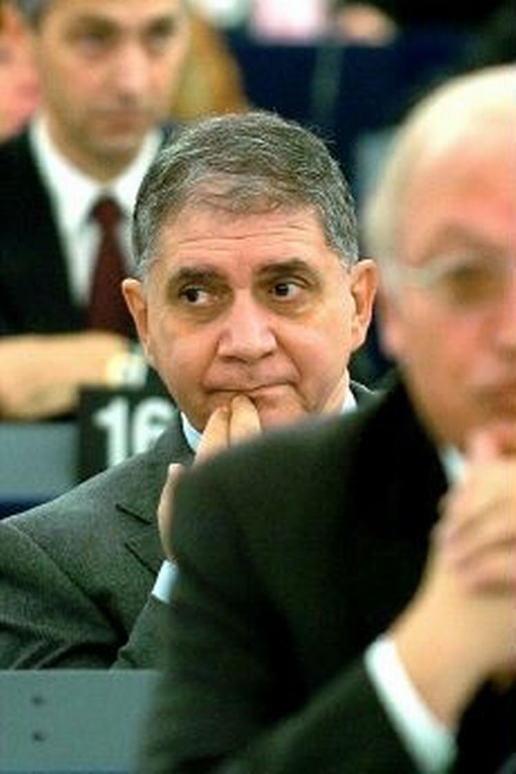 Buttiglione får fuld opbakning fra flere italienske ministre. - Foto: AP 