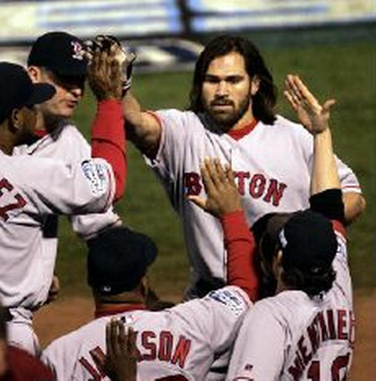 Forbandelsen er knust. Sejre er sikret. Red Sox har vundet. - Foto: AP 