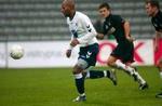 Jeffrey Aubynn (hvid) scorede sit tredje sæsonmål mod FC Midtjylland. - Foto: Rasmus Baaner 