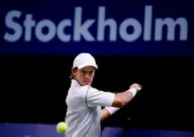 Thomas Johansson vandt Stockholm Open efter tre tætte sæt mod Andre Agassi. - Foto: AP 