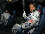Den amerikanske astronaut Leroy Chiao er den første, der har stemt ved et amerikansk præsidentvalg fra rummet. - Arkivfoto: AP 