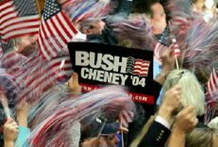 Flere blandt de traditionelle demokratiske støtter stemte denne gang på Bush. - Foto: AP 