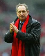 Det kostede Liverpool et trecifret millionbeløb at skille sig af med denne mand, franskmanden Gerard Houllier. - Foto: AP 