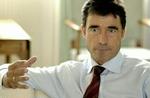 Statsminister Fogh siger, at ingen bør diskutere mandatet til den danske Irak-styrke, for det er 'at spille terroristernes spil'. - Arkivfoto: Pelle Rink 