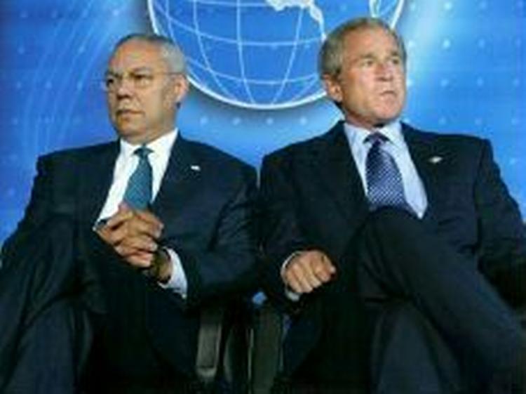 Colin Powell har været kendt som en af de 'blødere' ministre i Bush's regering og har flere gange været på kollisionskurs med Bush's Irak-politik. - Arkivfoto: AP 
