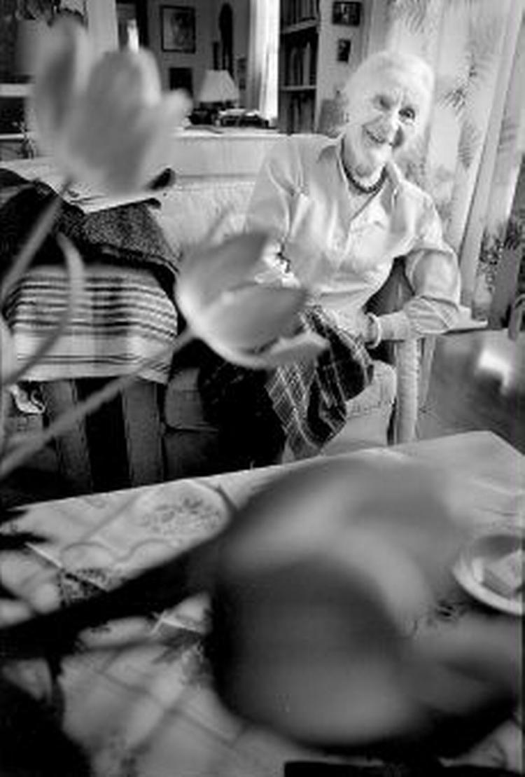 LANGTBORTISTAN. Sonja Rindom oversatte Anders And fra begyndelsen i 1949 og frem til 1982.   Foto: Ricky John Molloy 