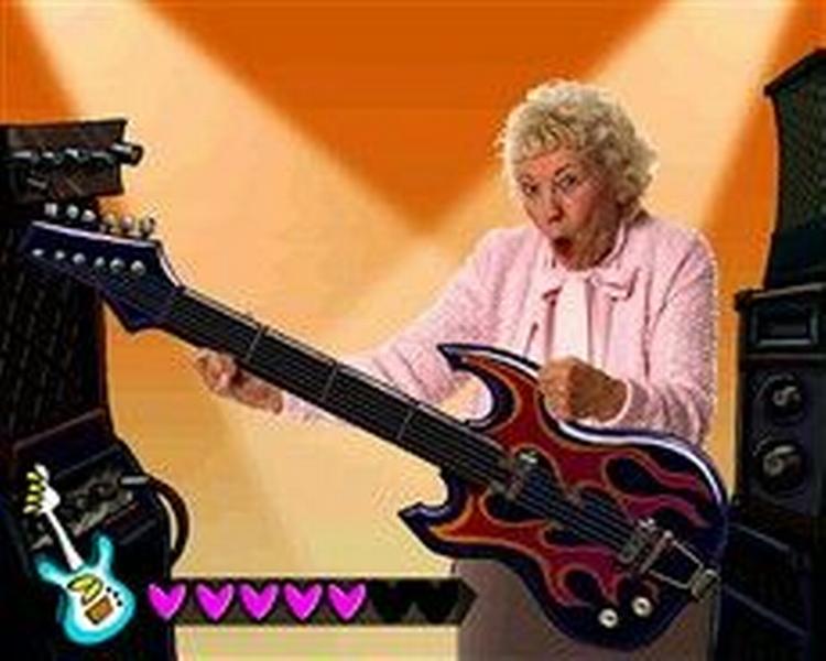 Ved at sætte  EyeToy -kameraet til en PlayStation 2 er man selv i hovedrollen   i bogstaveligste forstand. Blandt de bedste spil i  EyeToy: Play 2  er som her luftguitaren, hvor du for alvor kan bevise, hvor lidt Rolling Stones styrer på rocke 