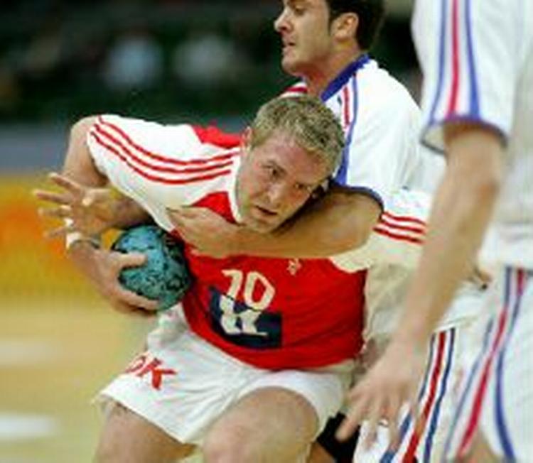 Joachim Boldsen illustrerer, hvad semifinalen handlede om: Fight og vilje. - Foto: Lars Poulsen 