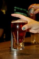 Der er god økonomi for en virksomhed i at hjælpe medarbejdere ud af et alkoholproblem. - Arkivfoto: Pelle Rink 