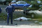 Bombeeksplosionen sønderev bilen og var så kraftig, at dele af bilen fløj op i 20 meters højde. - Arkivfoto: Gert Jensen 