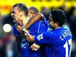 Everton's Duncan Ferguson fejrer sin scoring. - Foto: AP 