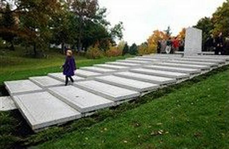 Et mausoleum designet af arkitekten Frank Lloyd Wright er færdigt, 45 år efter hans død. - Foto: David Duprey 