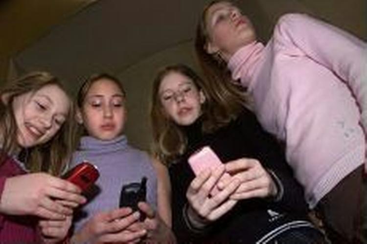 Mobiltelefoner er populære, men de har tilsyneladende problemer med strålingsfare. - Foto: Mette Ragner 